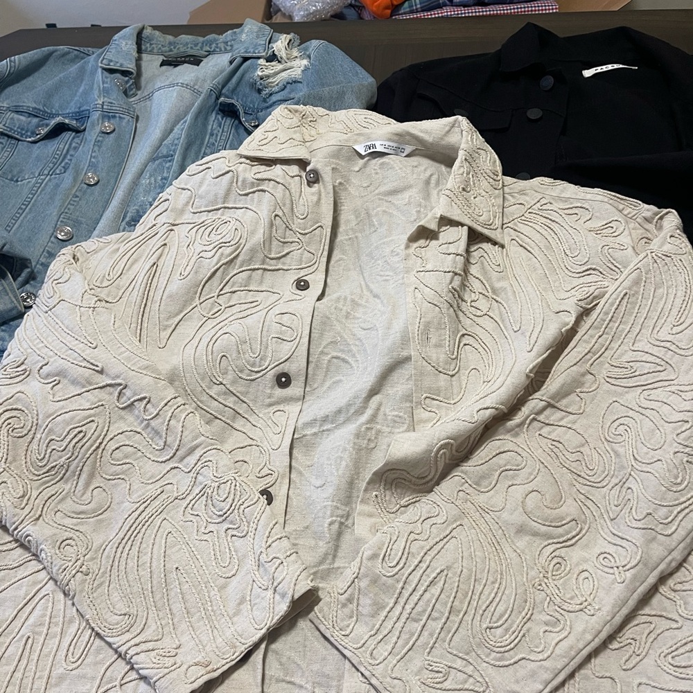 Zara Beige Textured Jacket